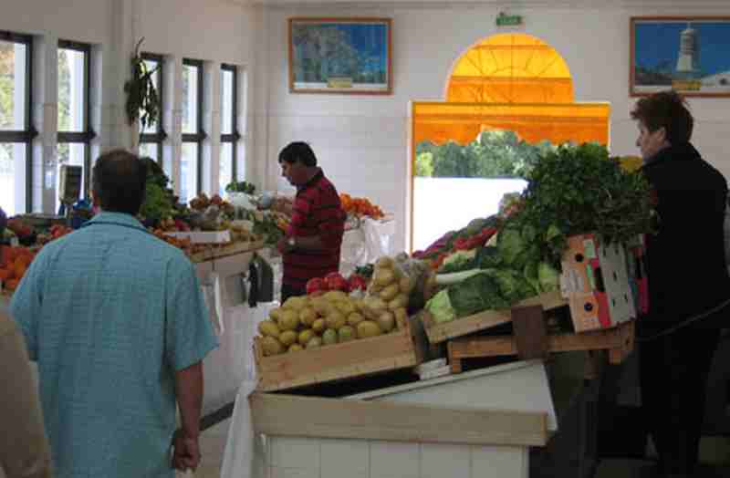 Obst und Gemse Markthalle Carvoeiro Carvoeiro Algarve Markthalle zum Einkauf im Ferienhaus vacation villa market